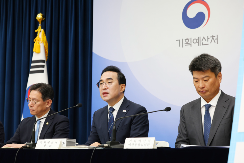 '청년층 주목!' 결혼·출산·육아까지 다 바뀐다는 2027년 지원정책, 핵심만 보니