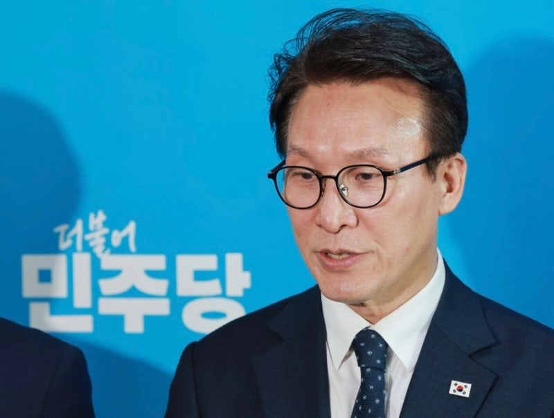 김민석 개헌추진단 출범, ‘2027년 상반기 국민투표’ 꺼냈다…이재명 연임 발언 뒤 달라진 ....