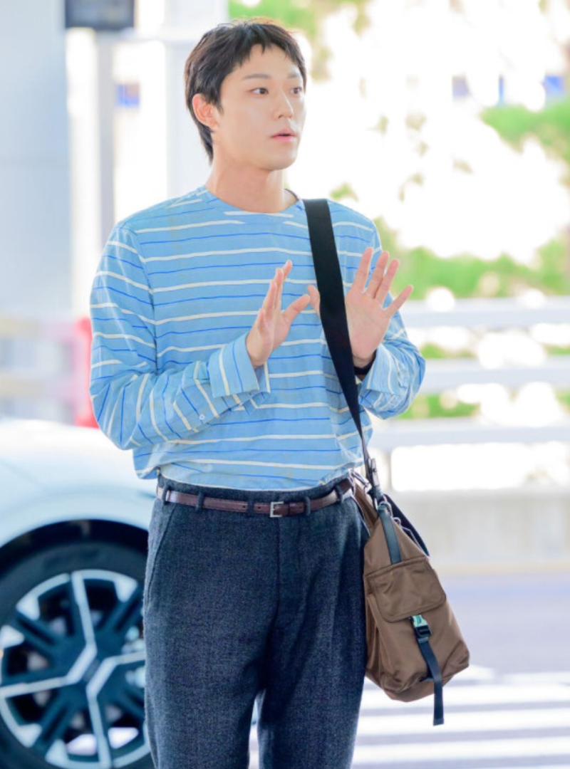 이도현 명품 패션 논란, P사 패션쇼 가는 길에 왜 공항룩이 더 주목받았나
