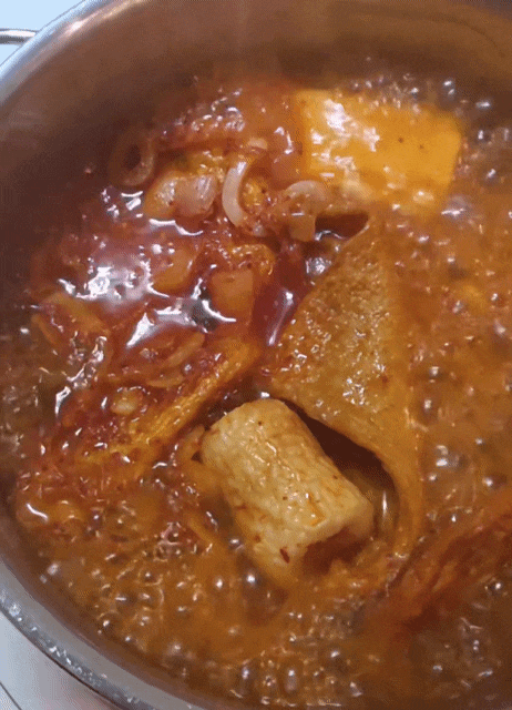 마켓 컬리 추천템 고래사어묵 김치우동전골 쟁여두는 이유! 칼칼한 국물 밀키트 조리법