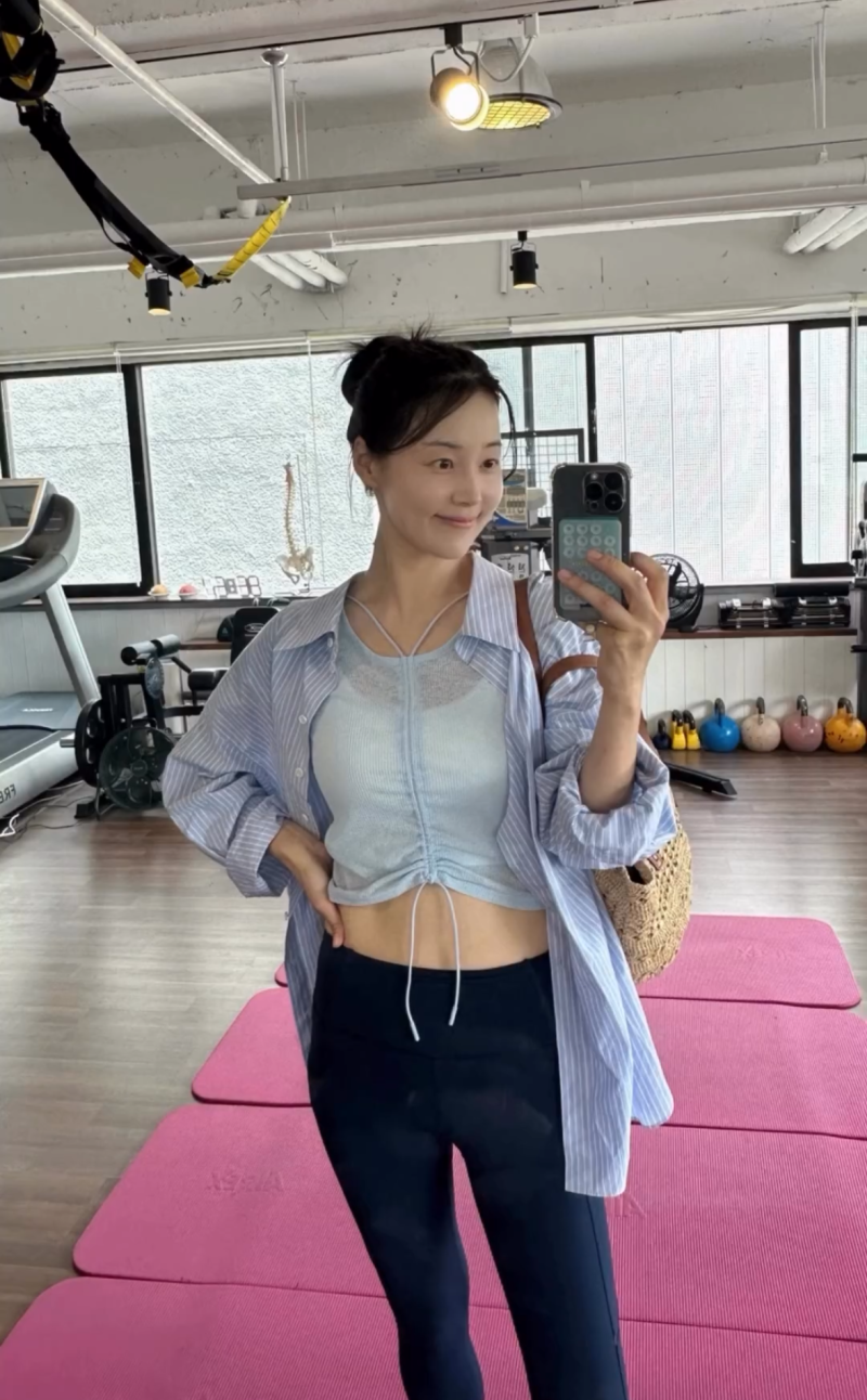 "한지혜 검사 남편과 결혼 후 근황", 딸과 함께한 일상 속 15kg 감량 화제