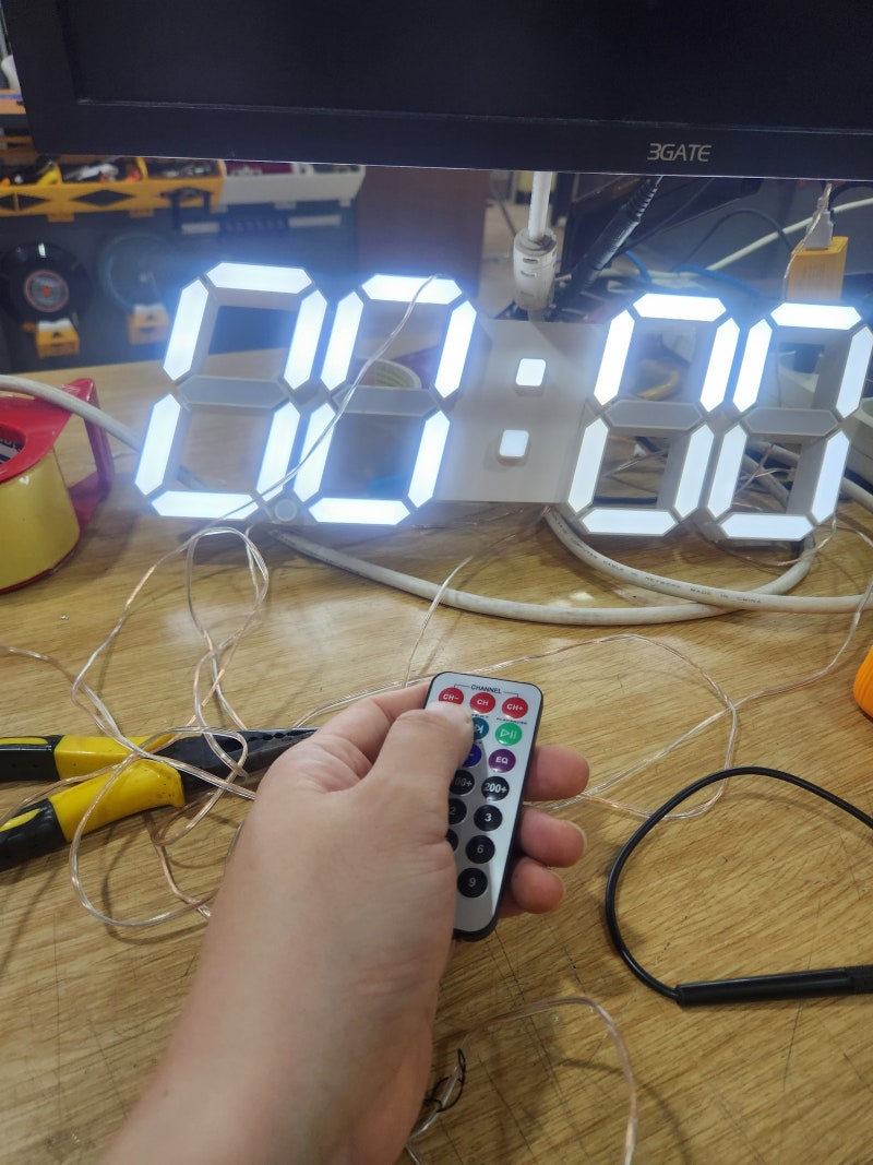 무아스 3D빅플러스 LED 시계 리모컨 신호 해킹 - 정품 리모컨 없이 시간 설정하기