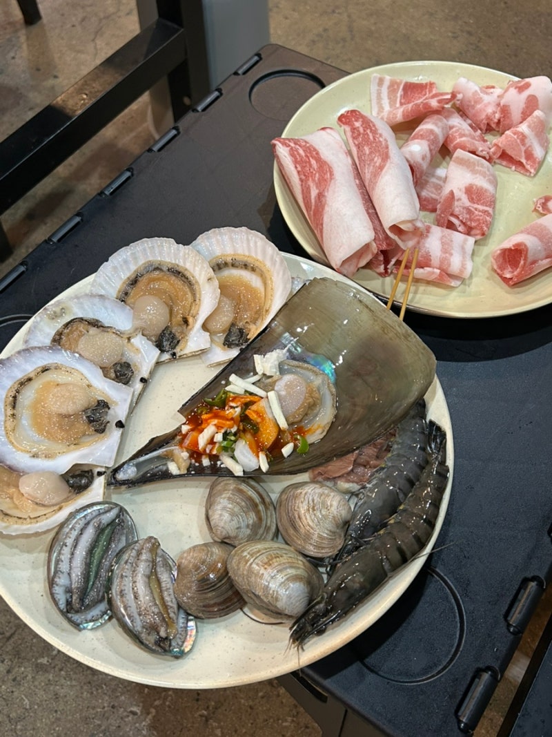 [포항 송도해수욕장 맛집]조개구이+한우차돌박이+한돈대패삼겹세트 오션뷰 야장 맛집 청춘....