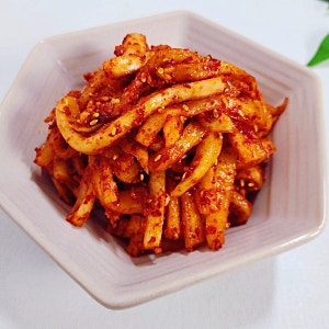 무반찬 보쌈무 김치 만들기 생채 레시피 가을반찬 무말랭이 무침 만드는방법