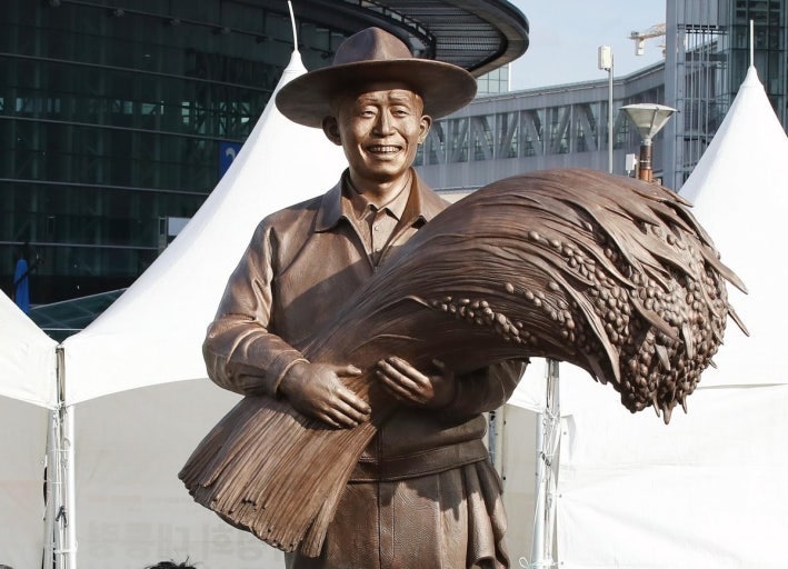 "철거냐, 존치냐"… 동대구역 박정희 동상 운명의 1심 판결 앞두고 TK 보수단체 '거센 반발'