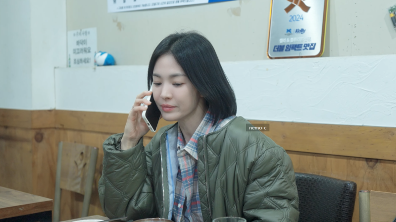 에르메스인 줄 알았는데 단돈 9만원대?! 송혜교가 들자마자 결국 품절 난리난 이 가방