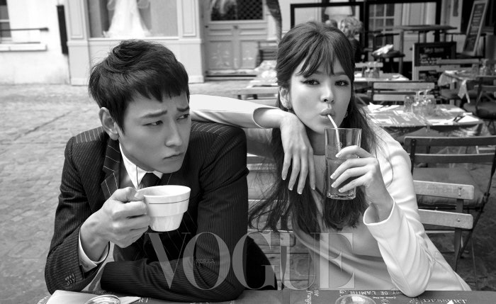 송혜교, 강동원·문소리·장준환 감독과 반가운 만남