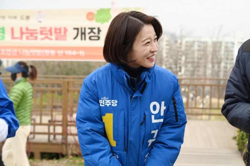 YTN 앵커에서 대통령실까지…안귀령은 누구? 프로필부터 정치 입문 과정 총정리