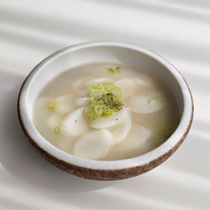 초간단 떡국 끓이는법 코인육수 사골떡국 레시피