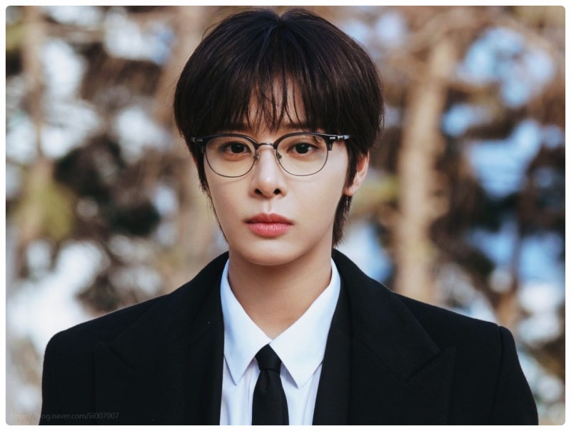 "설마 이 복장으로 잠입할 줄이야" 20년 만에 커프 고은찬 떠올리게 만든 설인아의 반전 남장 ....