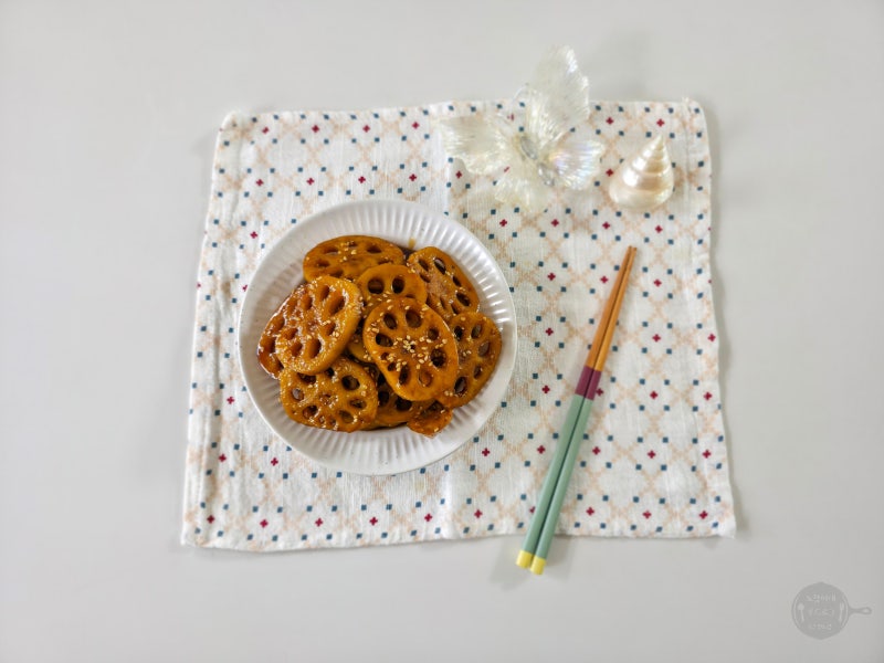 아삭 쫀득한 연근조림 만들기 레시피 삶는법 맛있게하는법 야채 채소 요리 가을 제철 밑반찬