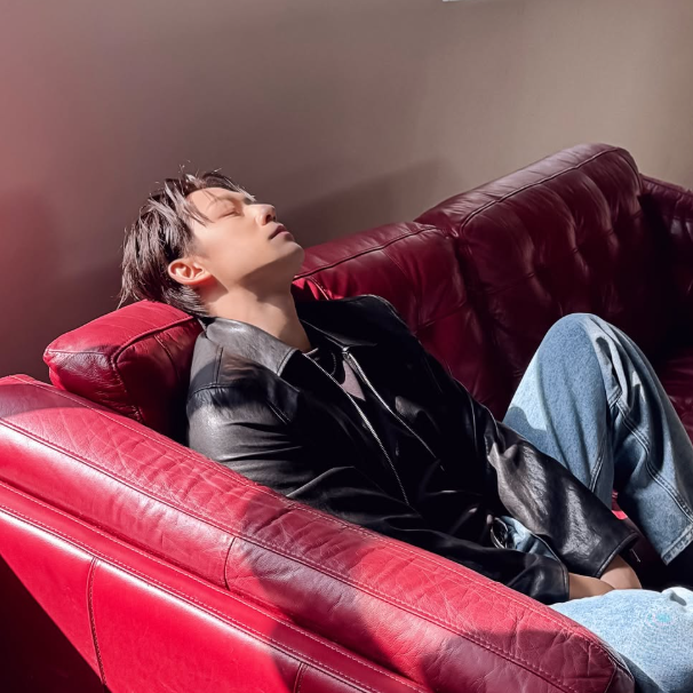 “분명 프라다인데…” 이도현, 명품 풀착장 공항패션에 반응 엇갈린 이유