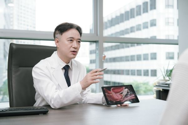 콘딜로마 재발의 굴레 끊으려면...'정밀 PCR 검사'와 연성 내시경 치료의 중요성 [이민종 원장 ....