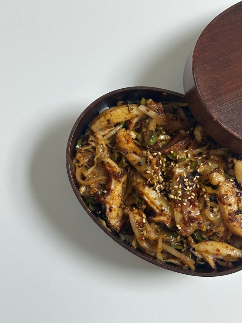 - 20kg 감량한 남편 다이어트 도시락 매콤땅콩오징어덮밥