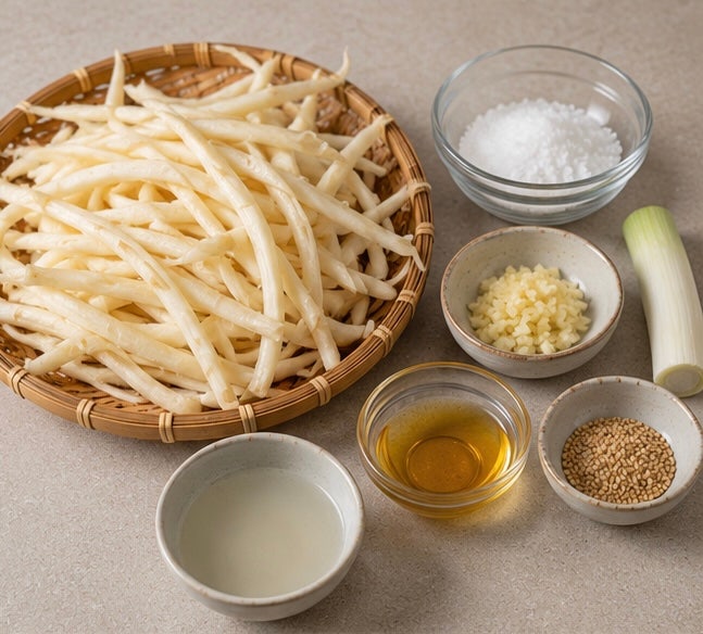 도라지나물 볶는 법｜도라지 쓴맛 제거부터 부드럽게 볶는 명절나물 레시피
