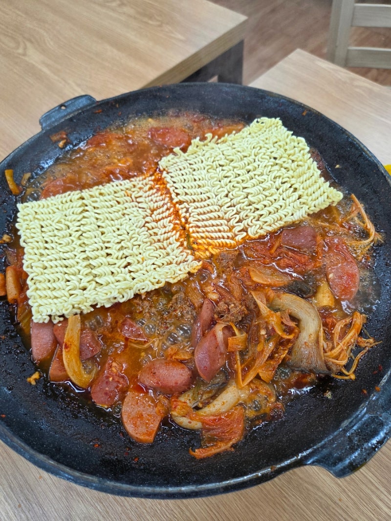 의정부 부대찌개 거리 맛집 보영식당 본점 주차 주말 저녁 방문 후기