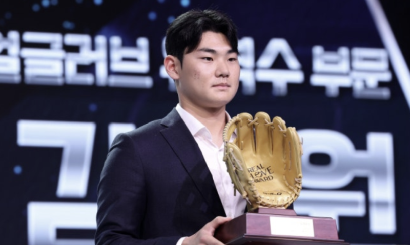 ⚾ NC 김주원 A to Z｜연봉 3억5천만 원·골든글러브 유격수, 2026시즌 성적은?