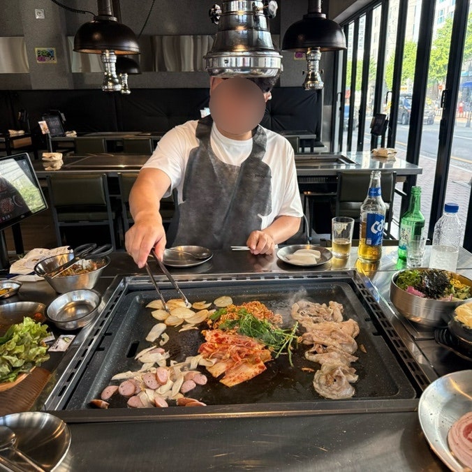 광안리고기집 오늘은꽃삼겹 첫 주문 혜택 비빔면 폭탄계란찜 제공