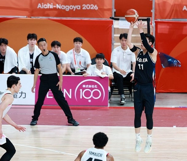"금메달 따서 군대 제대하네" 이우석, 일본 67-57 꺾고 아시안게임 금메달