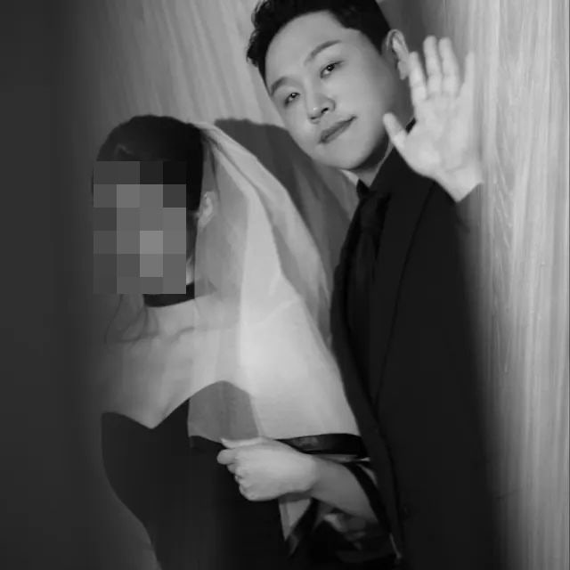 유튜버 육은영쌤 강승구, 깜짝 결혼 발표! 웨딩화보 공개