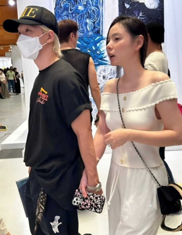 "결혼 8년 차 맞아?" 태양 민효린 한남동 데이트 목격담