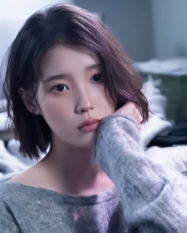 단발할 때마다 잘됐다더니…10년 만에 긴 머리 싹둑 자른 여자연예인