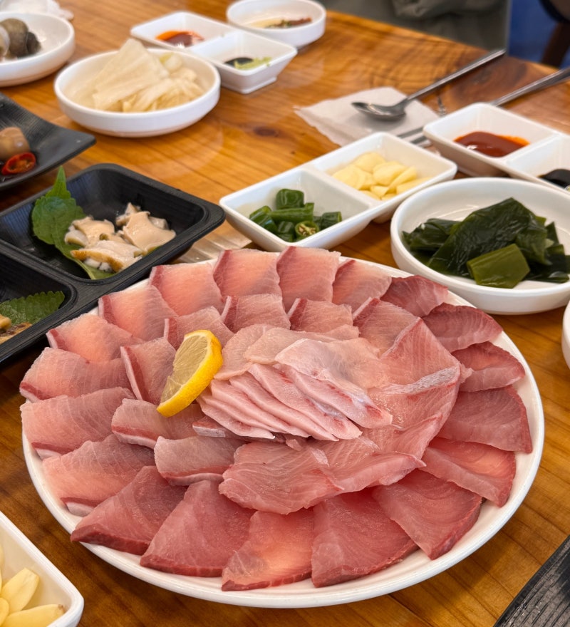 (내돈내산) 양준혁 선수 동끝횟집, 물회 & 양신대방어 ❤️후식으로 카페동끝!