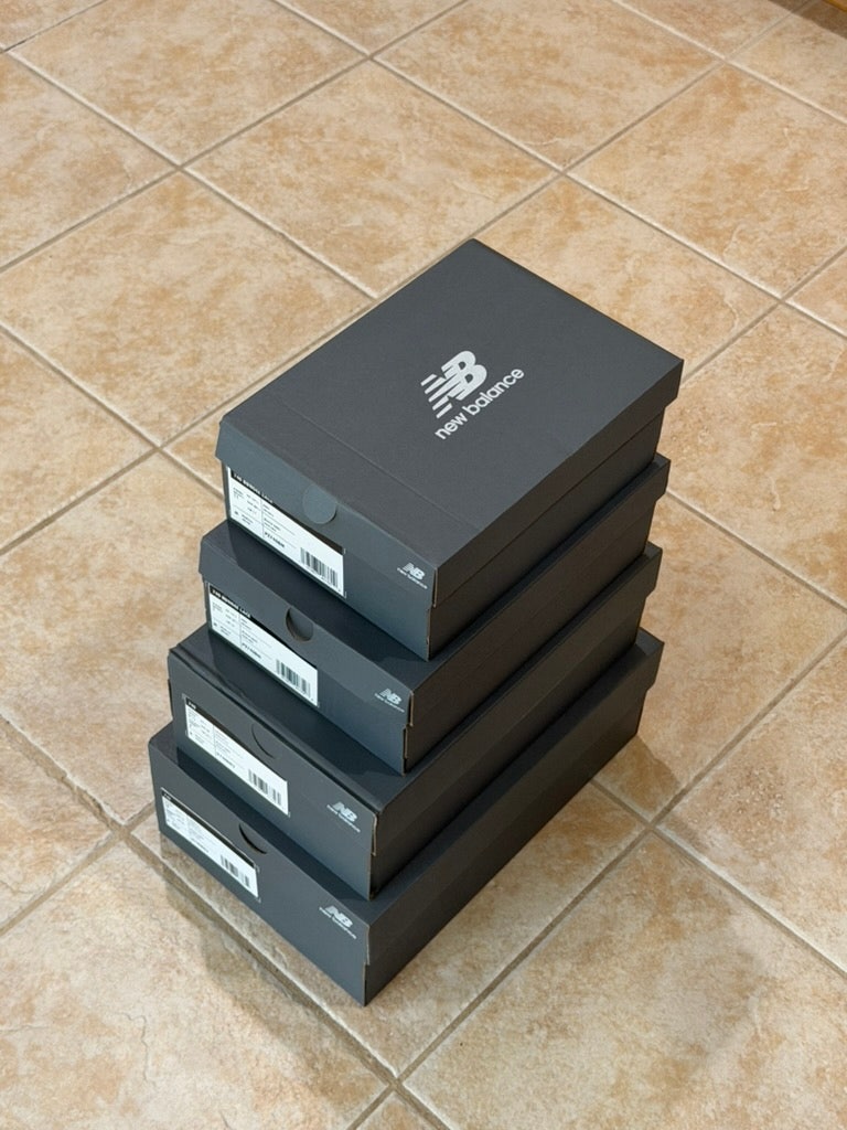 뉴발란스 740 블랙, 가족 운동화 쇼핑