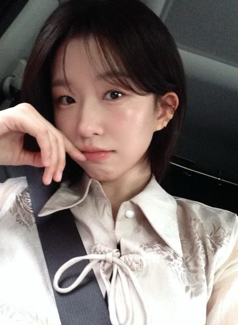 윤가이 단발 파격 변신, 18살 연상 장기하도 반한 성숙미