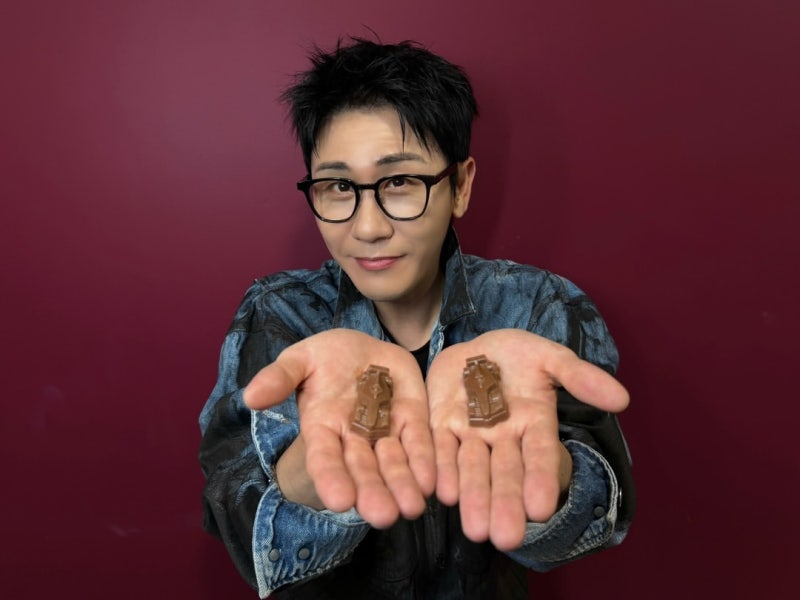 [트롯 핫이슈] "대기실이 런웨이로!" 영탁, 지상파 3사 음악방송 발칵 뒤집은 역대급 비하인드....