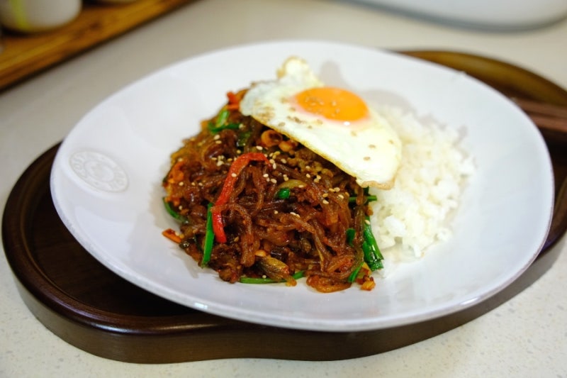 잡채밥 레시피 남은 명절 잡채 이렇게 볶았더니 더 맛있어요
