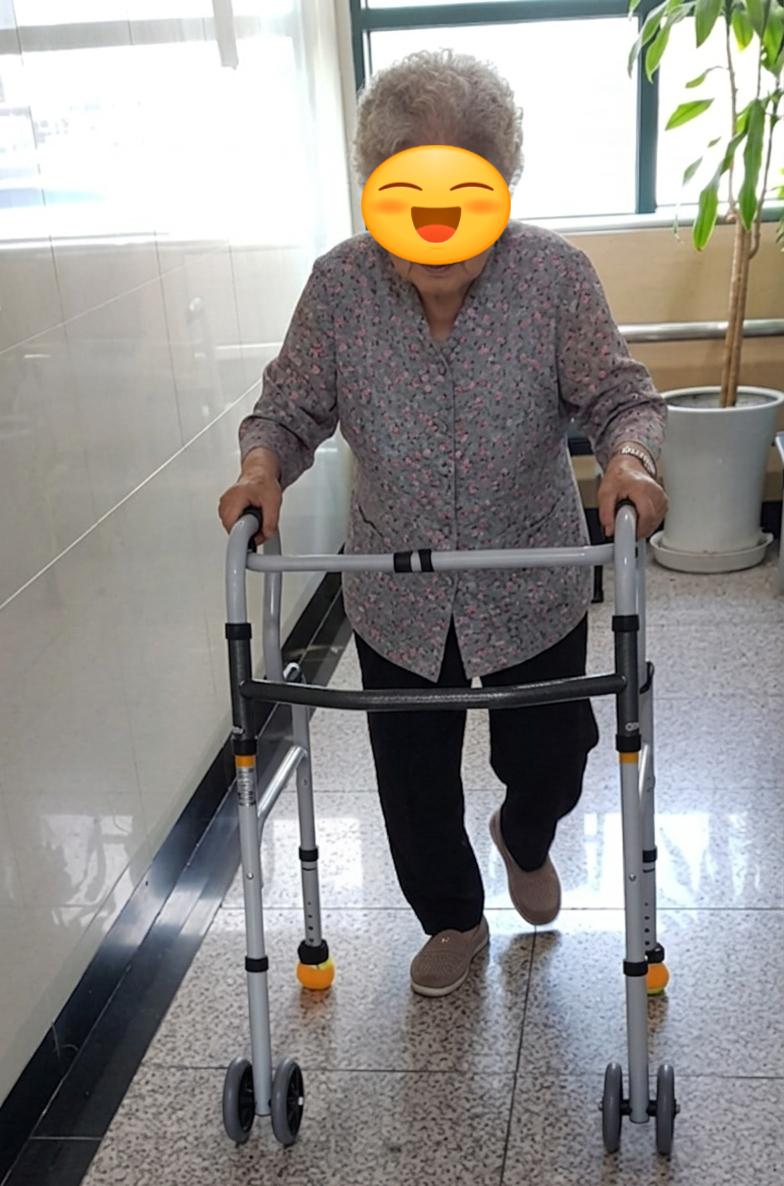 거동이 불편하거나 재활중이시라면, 실내용 성인보행기 추천(HM-606)