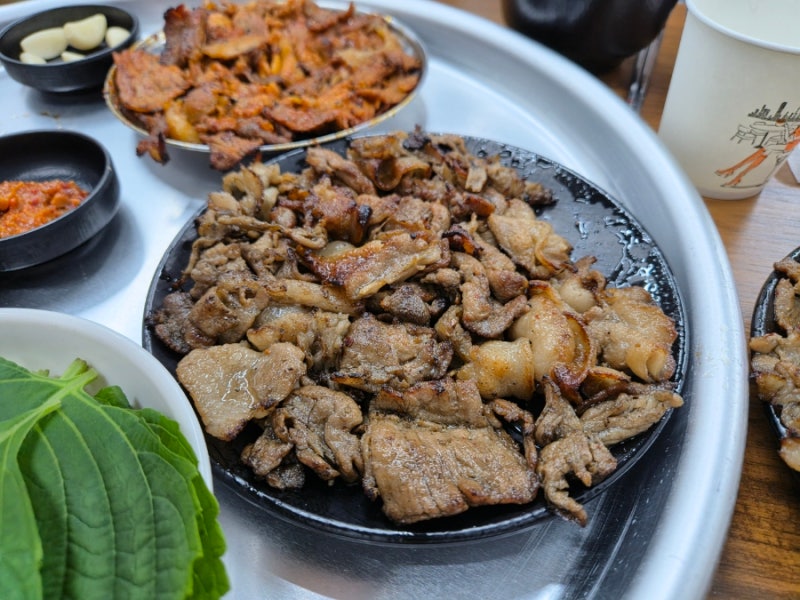 대구 칠성시장 단골식당 연탄돼지불고기 주말 방문 후기