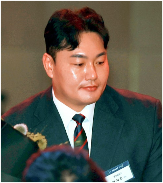 “MLB 67홈런 타자를 2라운드에서 잡았다”…KT 최지만 전체 15순위 지명, 36세 신인의 파격 도....