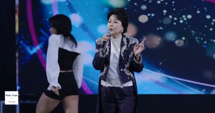 “노래·삶이 뭔지도 몰라” <b>심수봉</b>, 17세 <b>김다현</b> 향해 무대서 한 말
