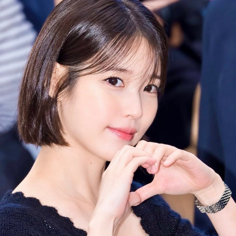 [Hairstyle] IU's Short Hair Collection - Her First Short Hair in 10 Years, So Pretty at the Stage Greetings!
