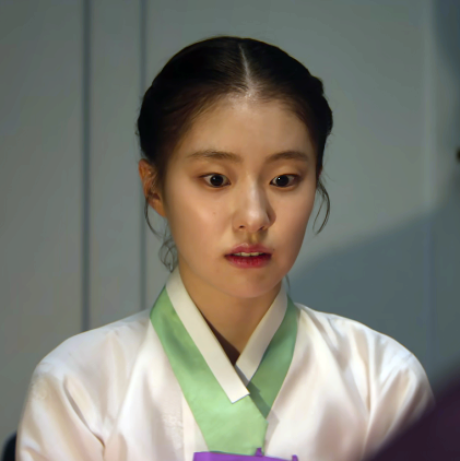 스캔들 소옥 역 배우 신윤하, "넷플릭스로 키운다는" 44명 품은 소속사의 위력