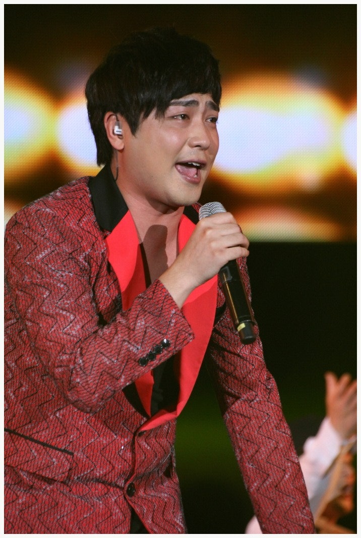 Park Hyun Bin's Hit Songs: A Guide to Gondre Mandre, Shabang Shabang, and Oppa Mit Uh
