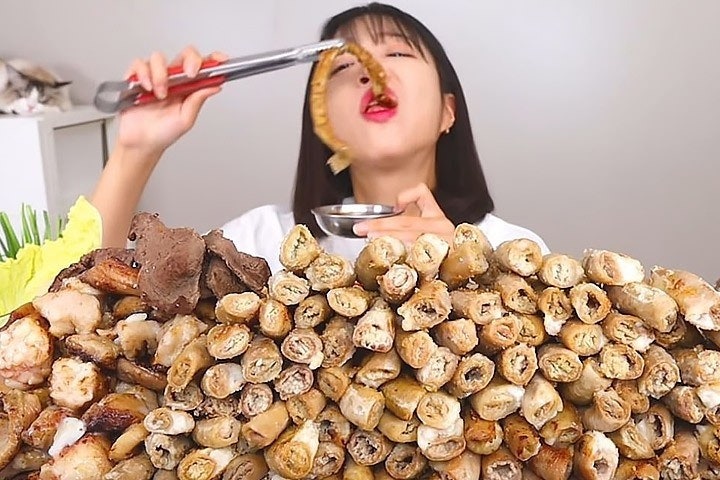 유튜브 "먹방 유튜버 수익 창출 중단 한다" 초긴장