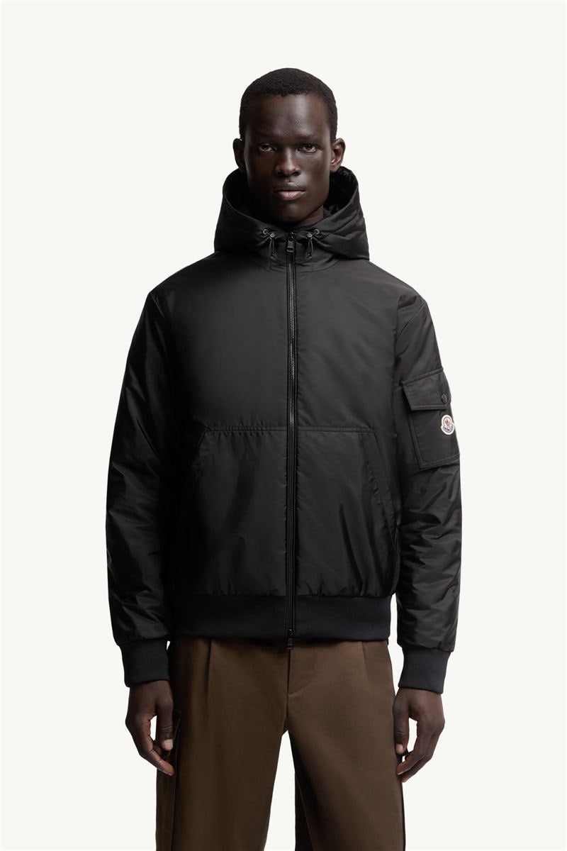 Moncler poiliot 몽클레어 푸와리옷 남성 경량패딩 입고 ✋ 145만원