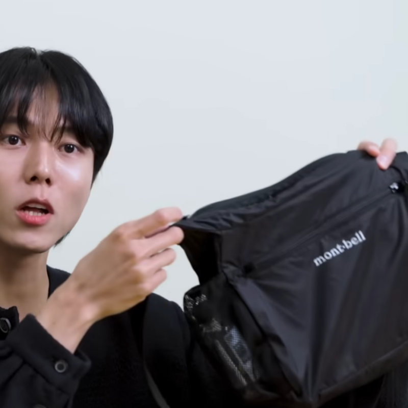 보관은 주머니만 한데 수납은 보물상자? 연예인 추천 몽벨 포켓터블 크로스백의 비밀