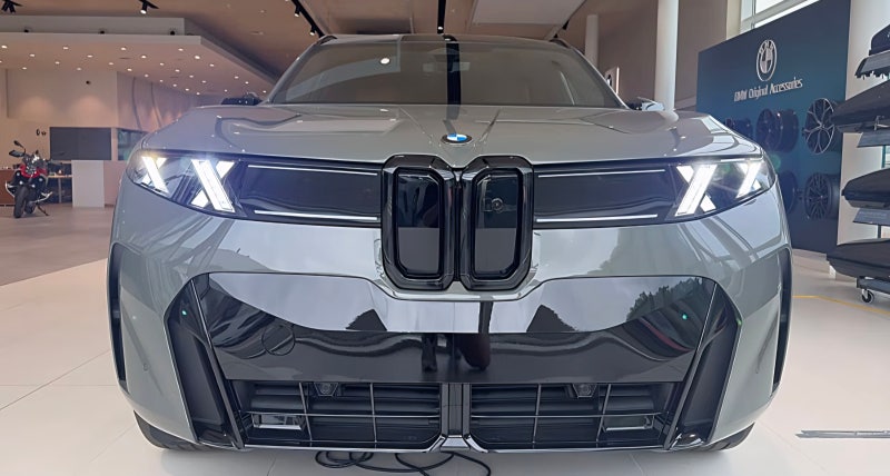BMW X5 풀체인지 "논란의 얼굴이 자꾸 눈에 밟히는 이유"