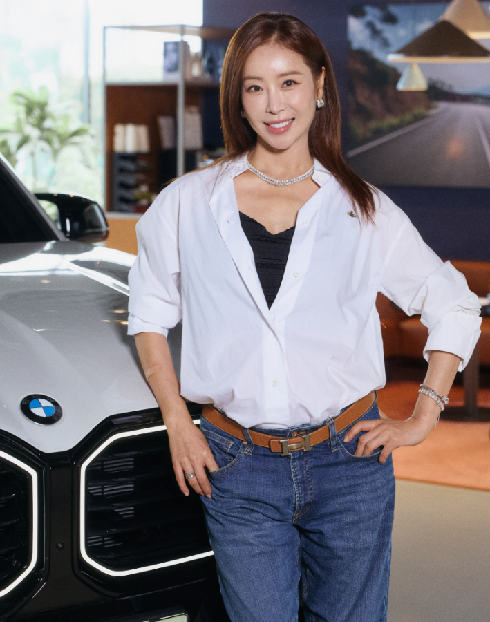"임신하고 2억대 외제차 선물받은 여배우" 47세 한다감, BMW XM 선택한 이유
