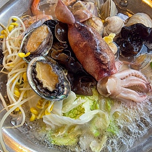 대전 유성구 맛집 최지성의 해물칼국수, 해장으로 딱 좋았던 해물칼국수와 해물파전