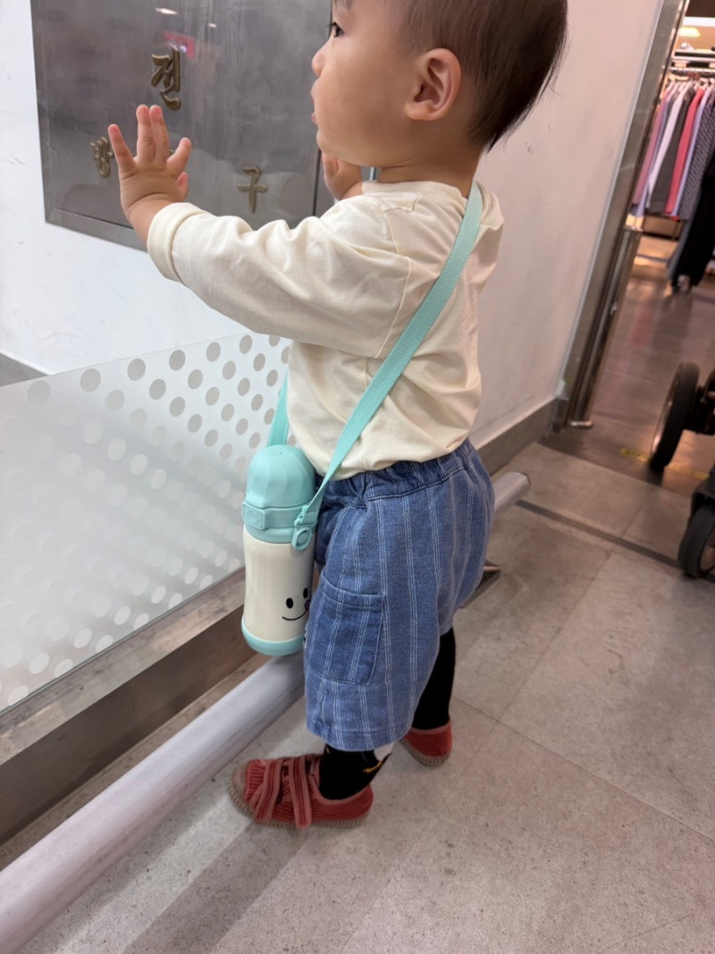 물병 스트랩이 있어 어디서든 편한 그로미미 유아텀블러 상세후기