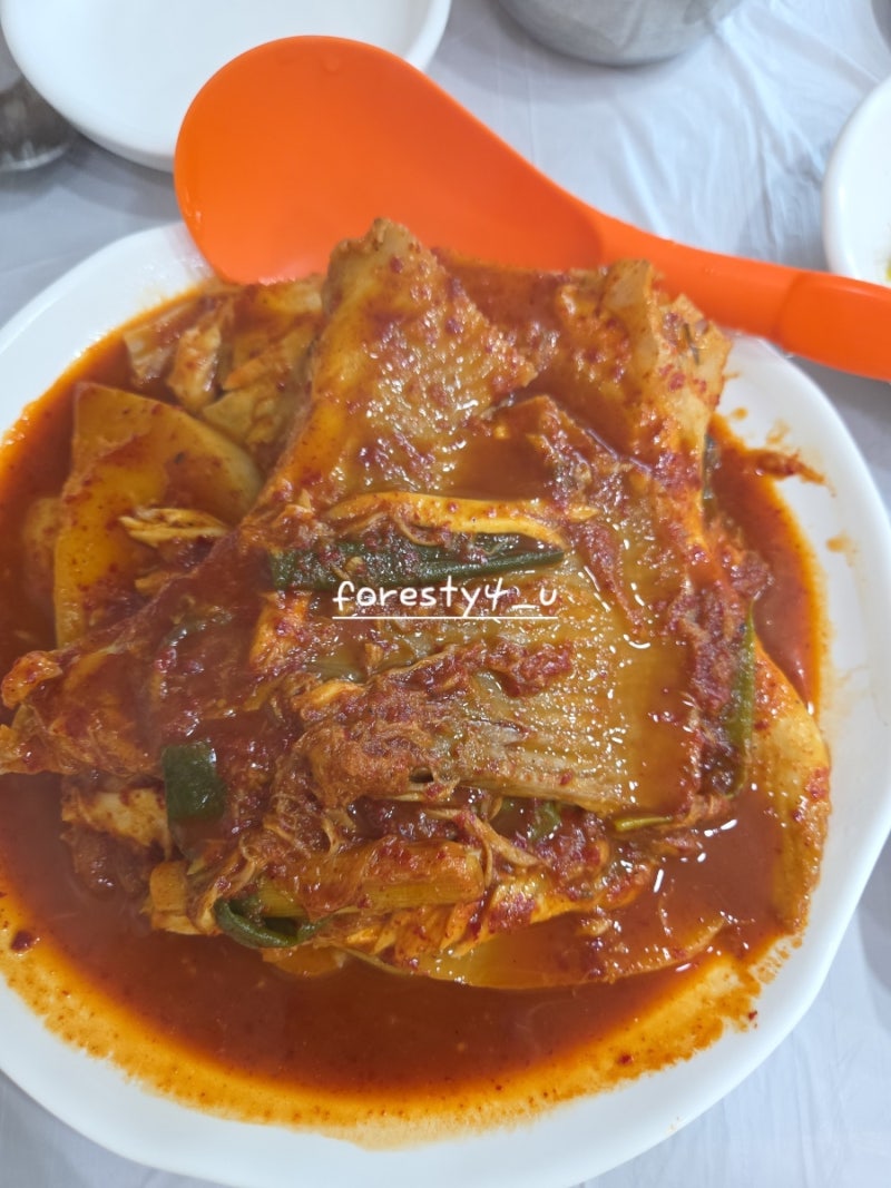 束草魟魚蒸美食店姨媽家餐廳｜排隊兩人份後品嚐的真實評論