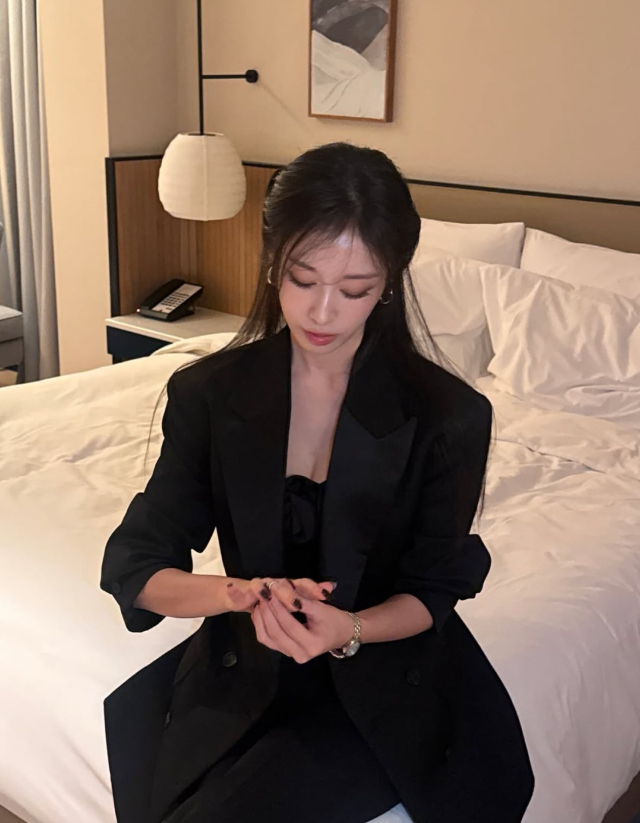 "얼굴로는 아무도 못 이긴다더니..." 해외 무대에서 난리 난 연예의 반전 근황