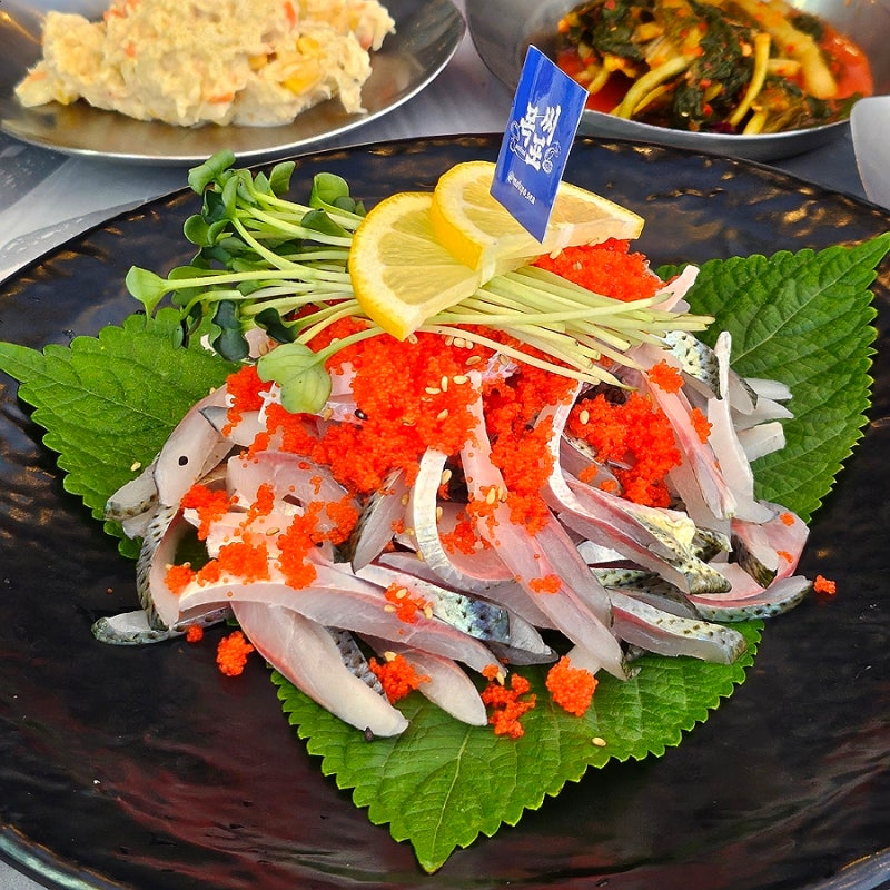 목포 평화광장 맛집 목포씨 제철 전어회 전어구이 후기