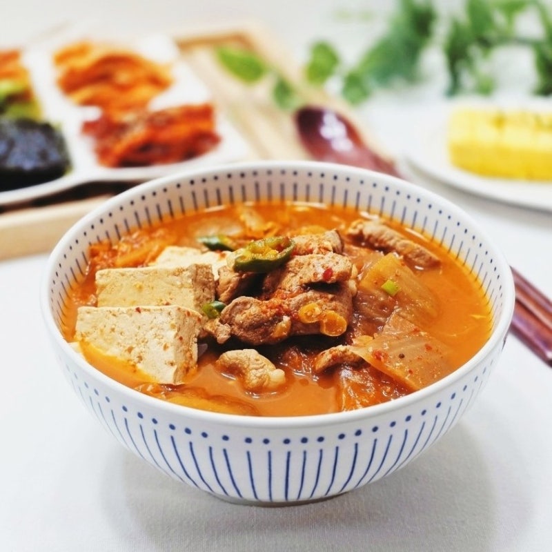 돼지고기 김치찌개 맛있게 끓이는법, 밥 한 공기 뚝딱!