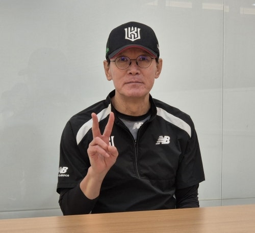 KT 1위 만든 이강철, 3년 24억 계약 끝난다, 염경엽 30억까지 넘을까?